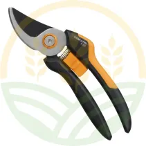 Tijera de Podar Bypass Fiskars Solid™ P321 | Agrokron